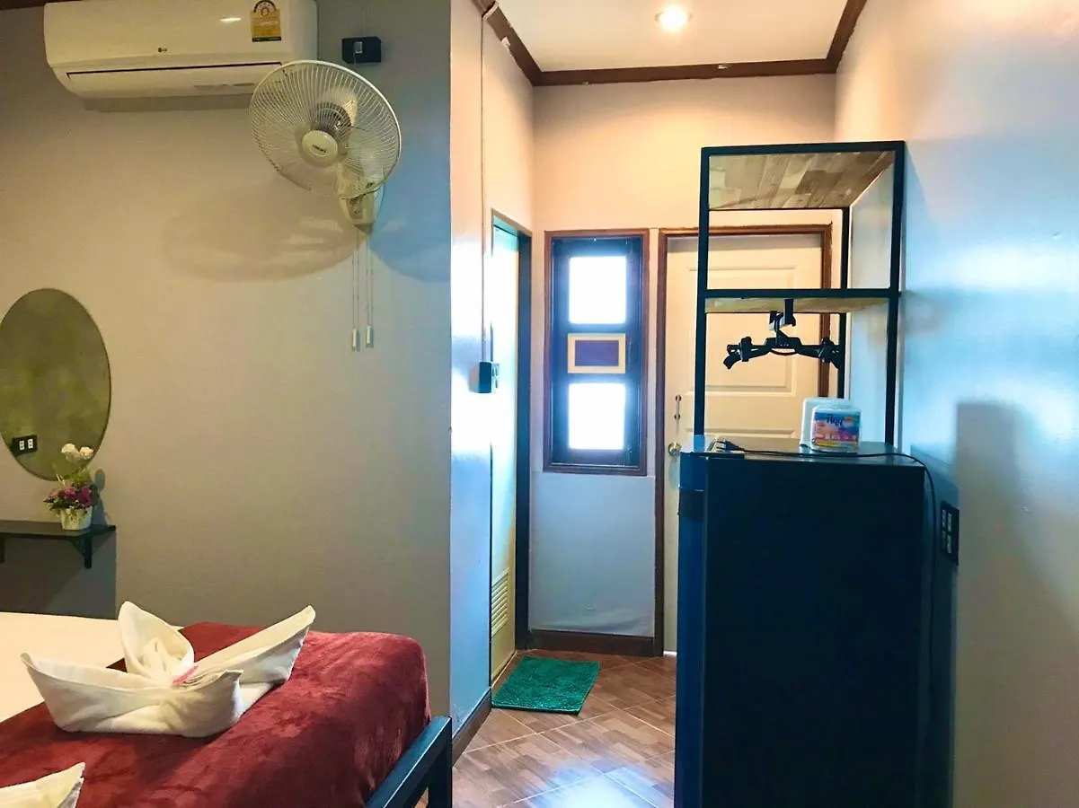 A.J.P Guest House Koh Tao Hostel